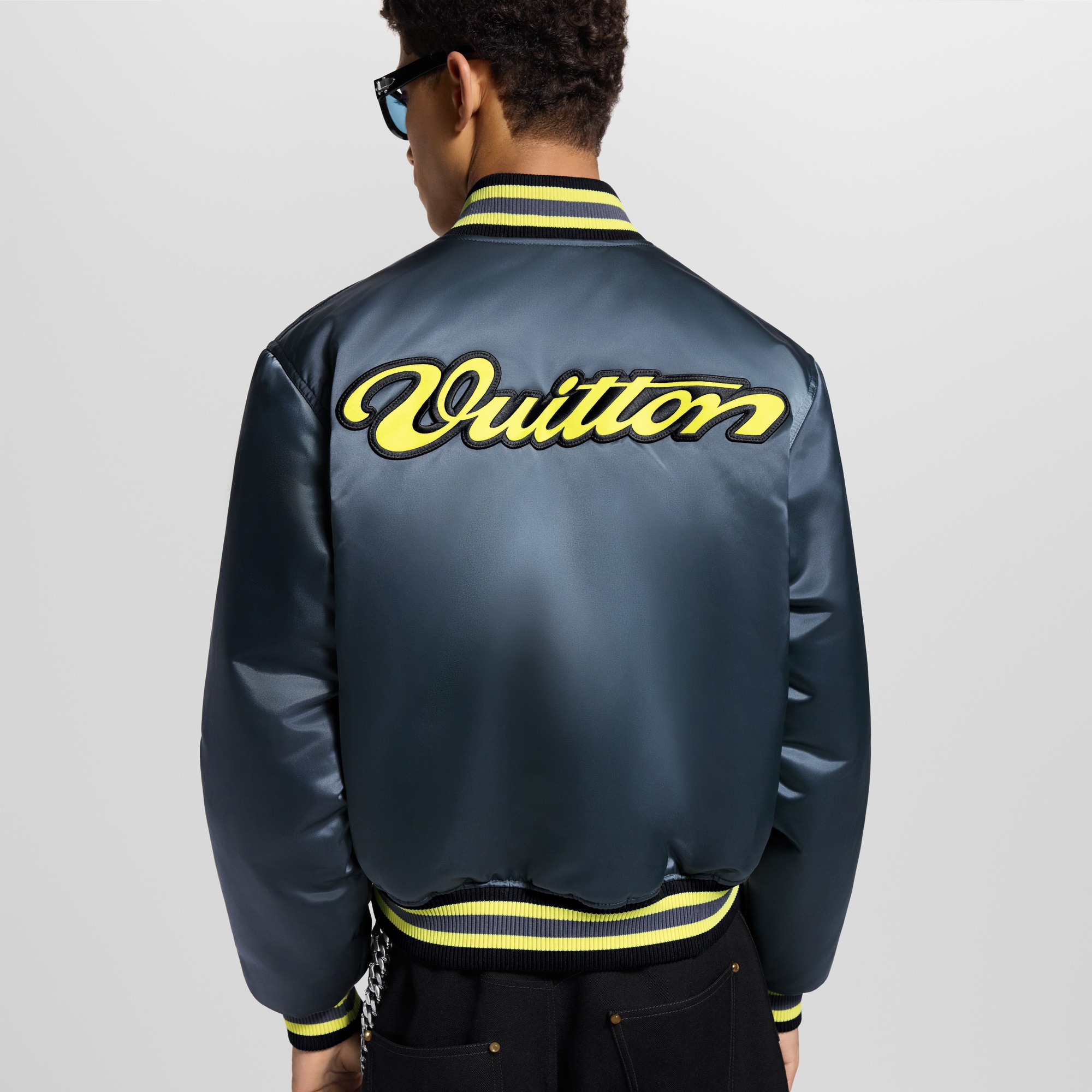 LOUIS VUITTON PARIS ベースボールブルゾン Satin Baseball Blouson - Ready-to-Wear | LOUIS VUITTON